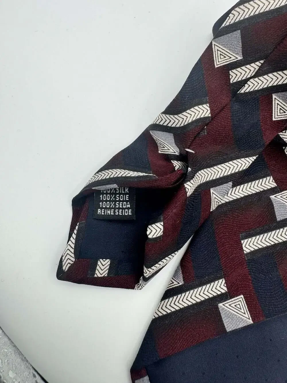Franco Ventura Venezia Men's 100% Silk Geometric Pattern Necktie